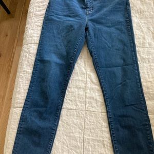 Curvy high rise jeans